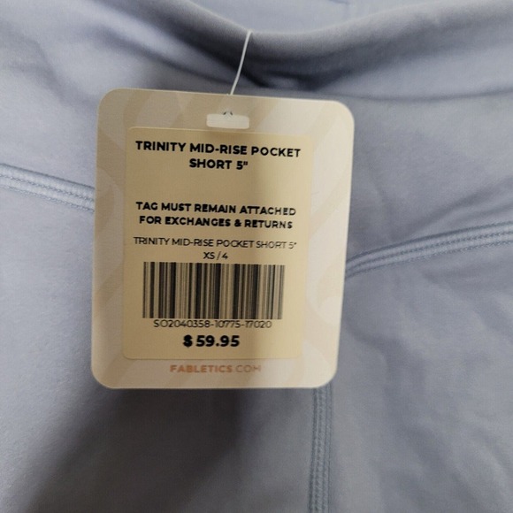 NWT Fabletics Trinity 2 pc workout set gray sports bra sz sm biker shorts xs - Picture 4 of 10